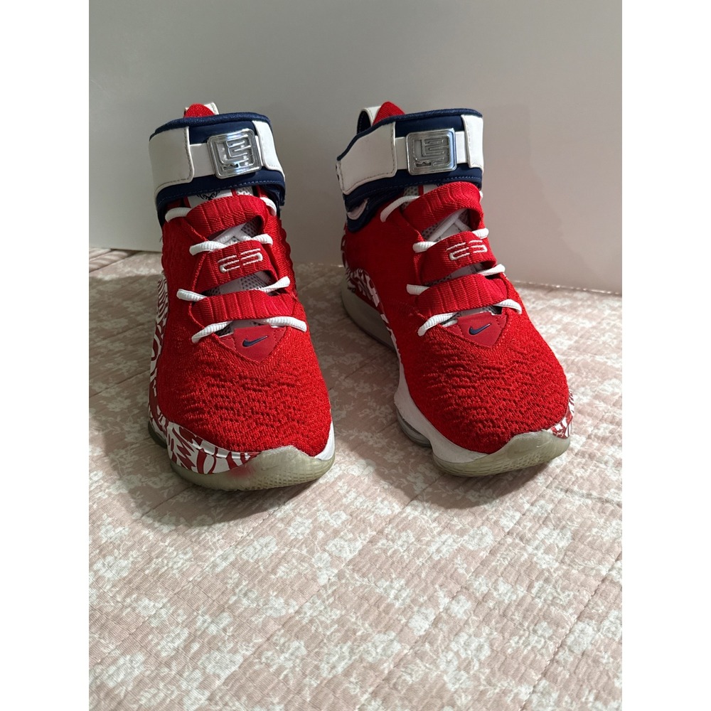 Nike LeBron 17 Graffiti Fire Red Basketball Shoes Red White Boys 4